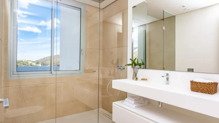 Apartamento de 3 dormitorios en Benahavís, Spain No. 299 № 7