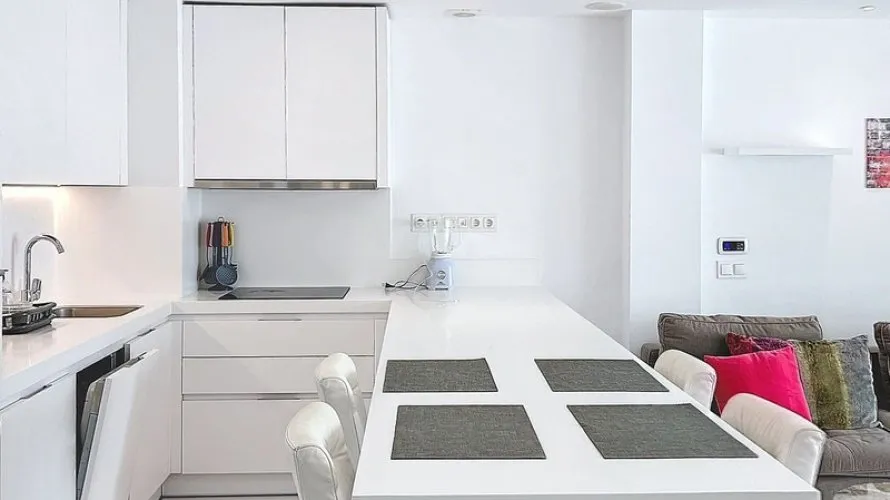 Apartamento de 3 dormitorios en Badajoz, Spain No. 709 № 27