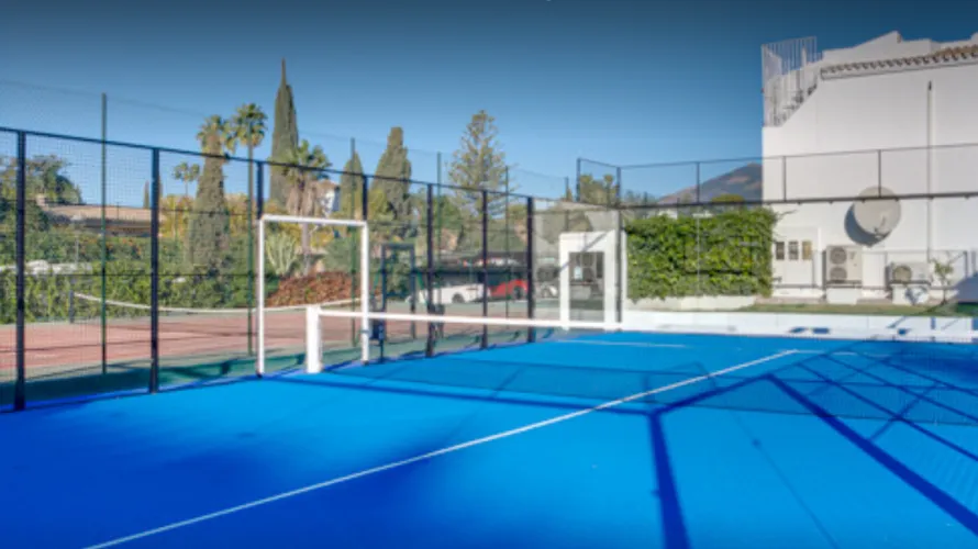 Apartamento de 3 dormitorios en Nueva Andalucía, Spain No. 663 № 12