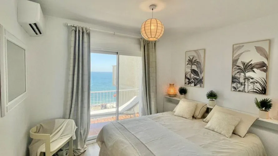 Apartamento de 2 dormitorios en Mijas Costa, Spain No. 568 № 18