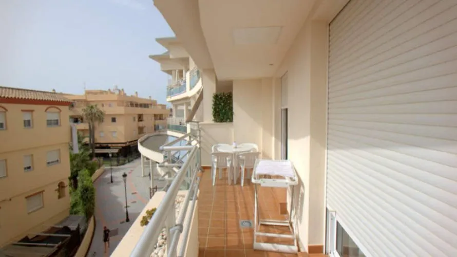 Apartamento de 2 dormitorios en Manilva, Spain No. 443 № 14