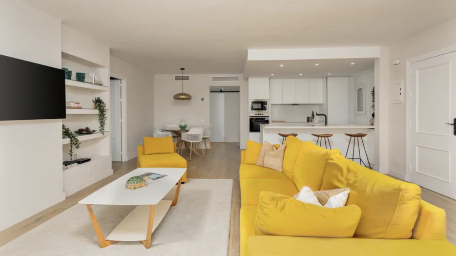 Apartamento de 3 dormitorios en Estepona, Spain No. 792 № 5