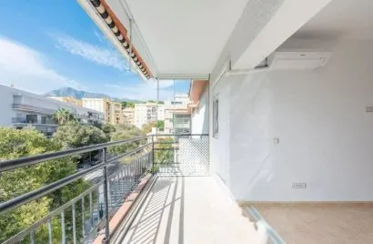 Apartamento de 2 dormitorios en Marbella, Spain No. 596