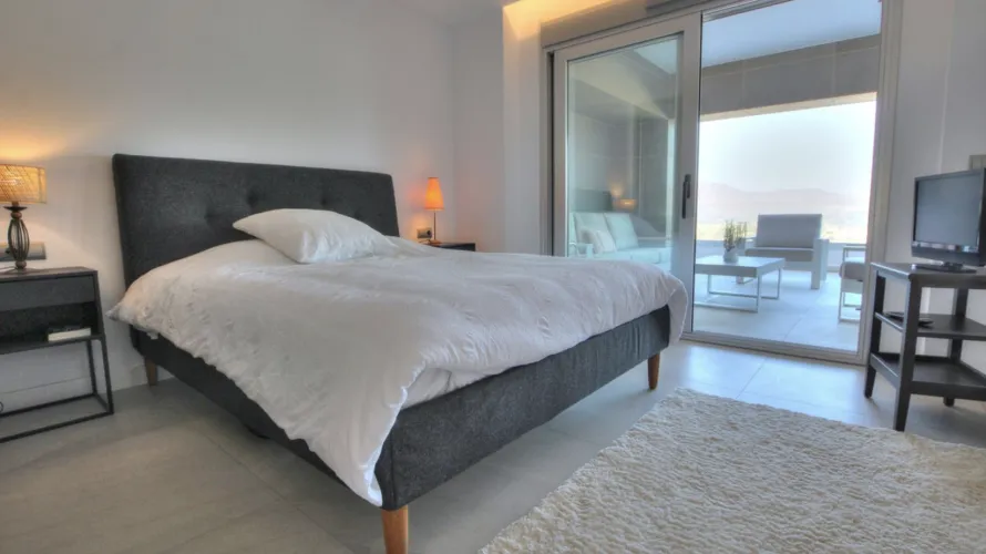 Apartamento de 2 dormitorios en Mijas Costa, Spain No. 496 № 14