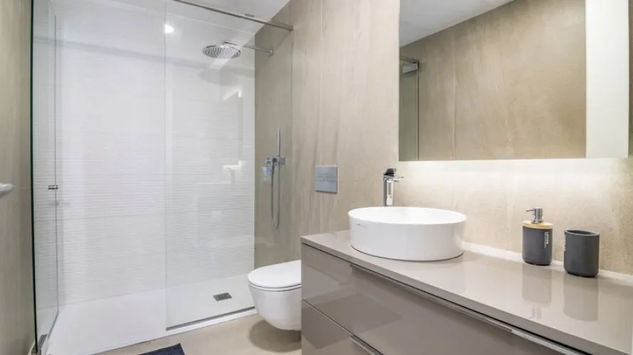 Apartamento de 3 dormitorios en Estepona, Spain No. 390 № 20