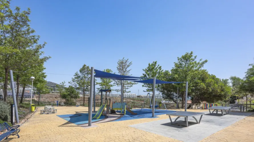 Apartamento de 2 dormitorios en Fuengirola, Spain No. 696 № 27