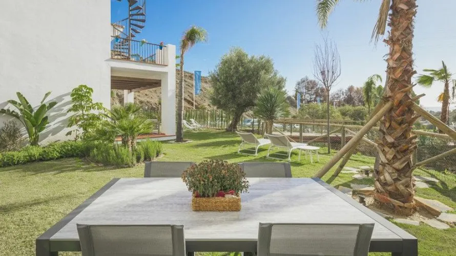 Apartamento de 2 dormitorios en Benahavís, Spain No. 290 № 20