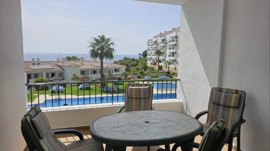 Apartamento de 2 dormitorios en Mijas Costa, Spain No. 754 № 7