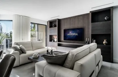 Apartamento de 2 dormitorios en Marbella, Spain No. 176