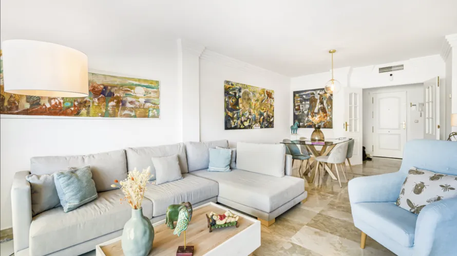 Apartamento de 1 dormitorio en Nueva Andalucía, Spain No. 519 № 3