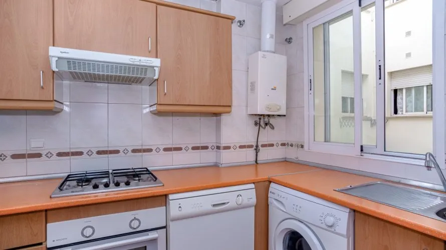 Apartamento de 2 dormitorios en Nueva Andalucía, Spain No. 618 № 11