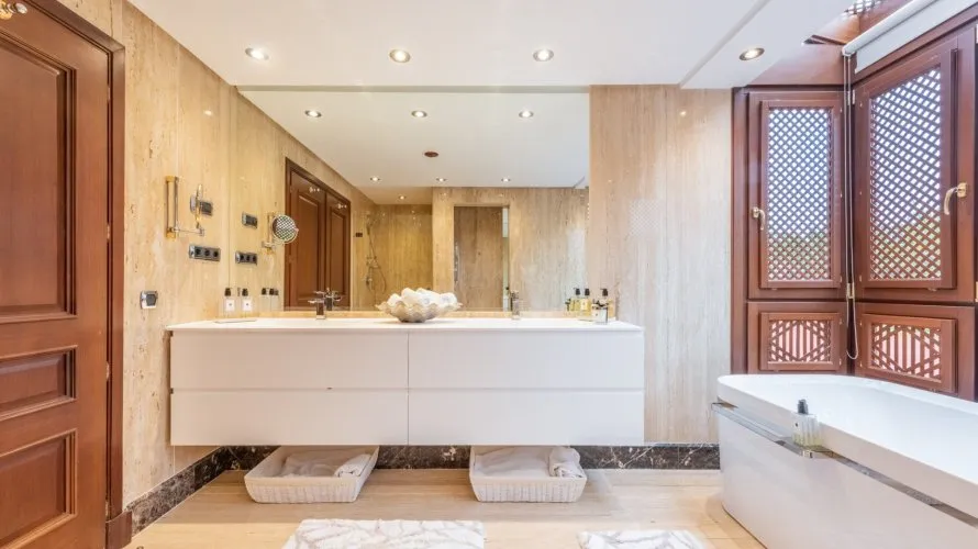 Dúplex de 3 dormitorios en Estepona, Spain No. 243 № 27