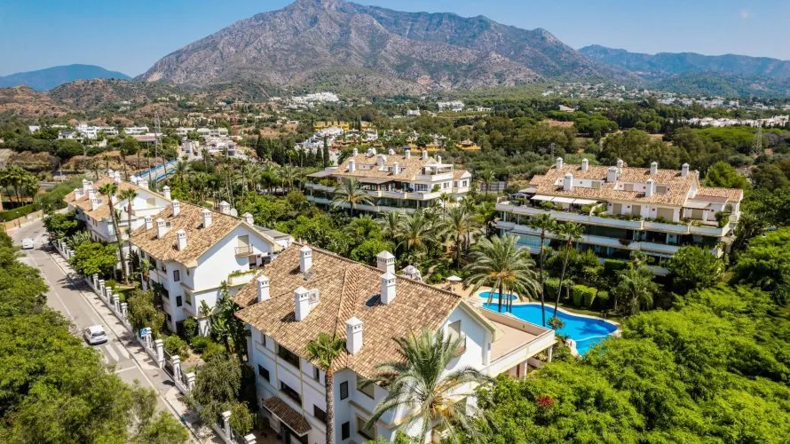 Ático de 3 dormitorios en Marbella, Spain No. 806 № 19