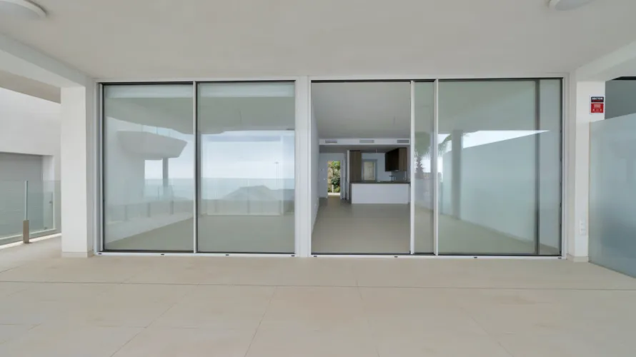 Apartamento de 3 dormitorios en Benalmádena, Spain No. 714 № 12