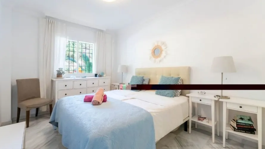 Apartamento de 2 dormitorios en Nueva Andalucía, Spain No. 625 № 11