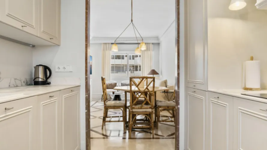 Apartamento de 1 dormitorio en Nueva Andalucía, Spain No. 800 № 4