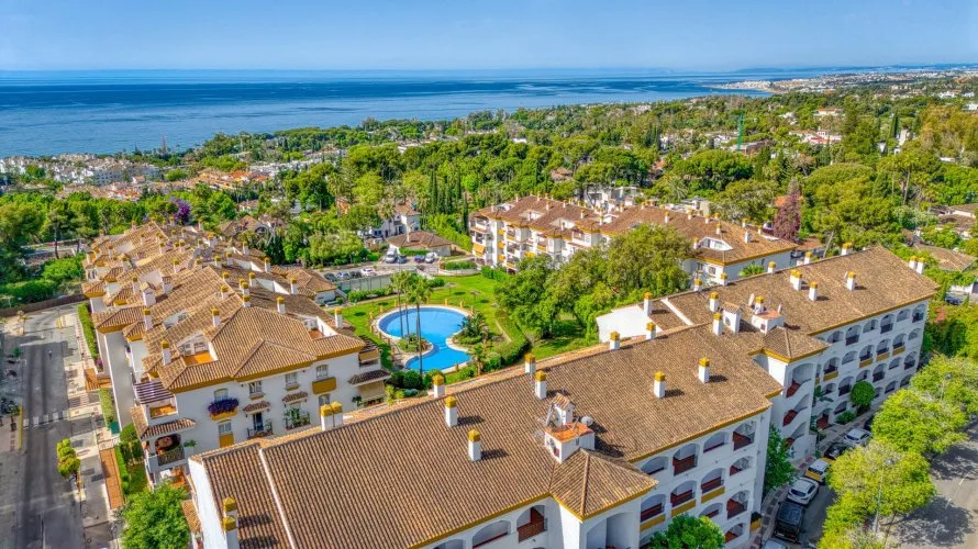 Apartamento de 3 dormitorios en Marbella, Spain No. 699 № 12