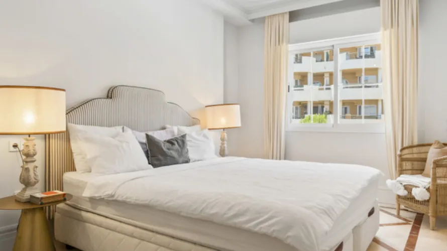 Apartamento de 1 dormitorio en Nueva Andalucía, Spain No. 800 № 11