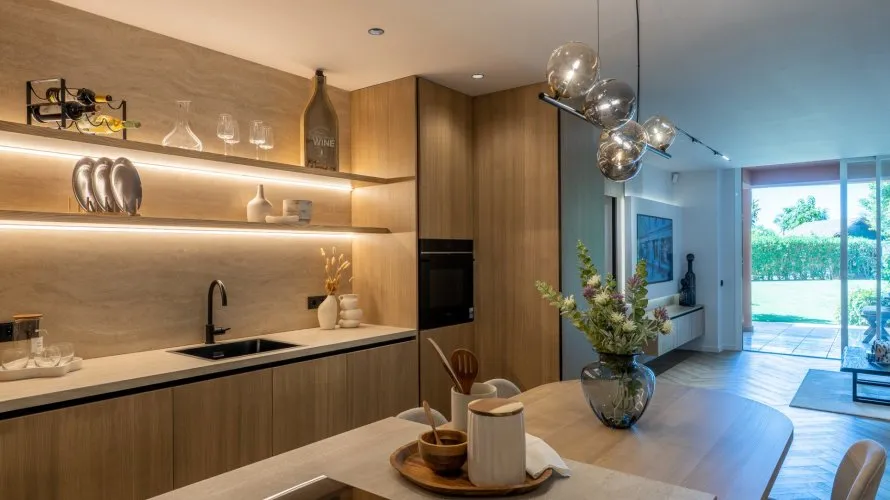 Apartamento de 3 dormitorios en Nueva Andalucía, Spain No. 770 № 1