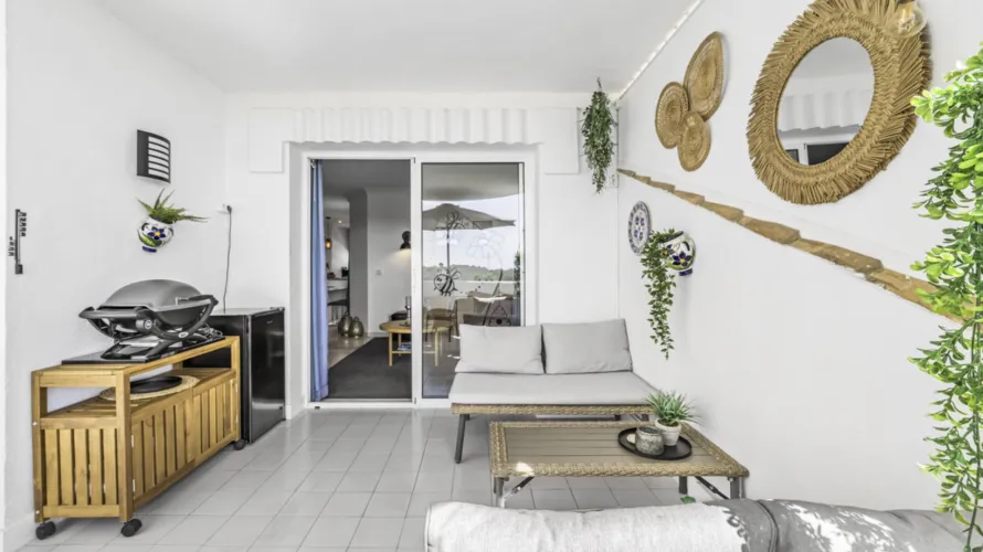 Apartamento de 3 dormitorios en Mijas Costa, Spain No. 539 № 8