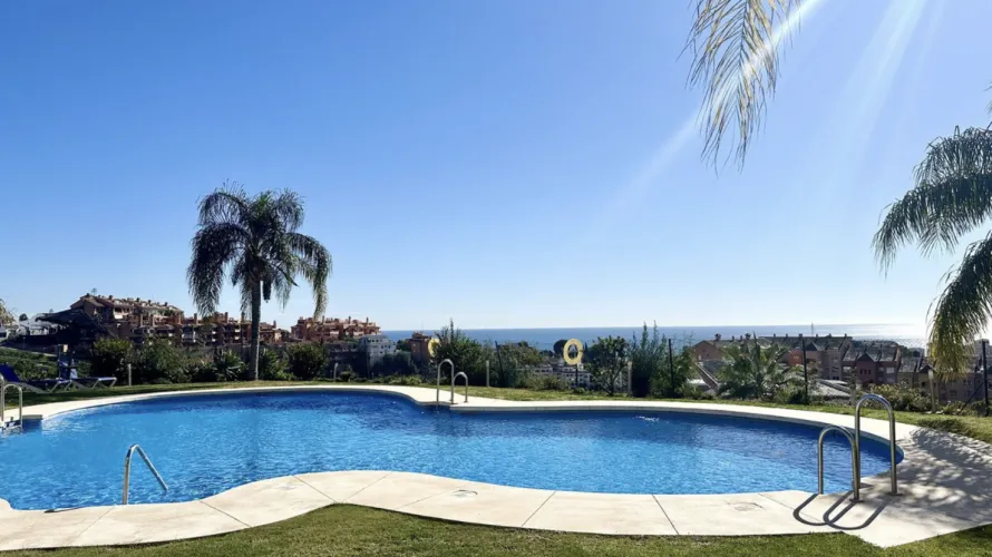 Dúplex de 2 dormitorios en Fuengirola, Spain No. 603 № 3