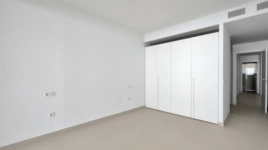 Apartamento de 3 dormitorios en Benalmádena, Spain No. 714 № 16