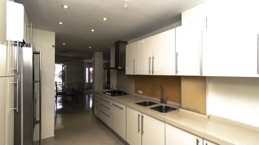 Apartamento de 3 dormitorios en Nueva Andalucía, Spain No. 592 № 20