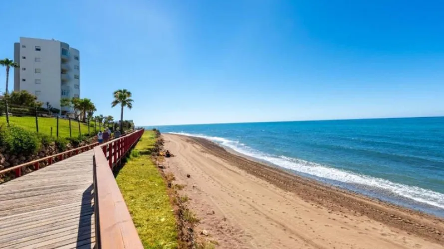 Apartamento de 2 dormitorios en Mijas Costa, Spain No. 568 № 7