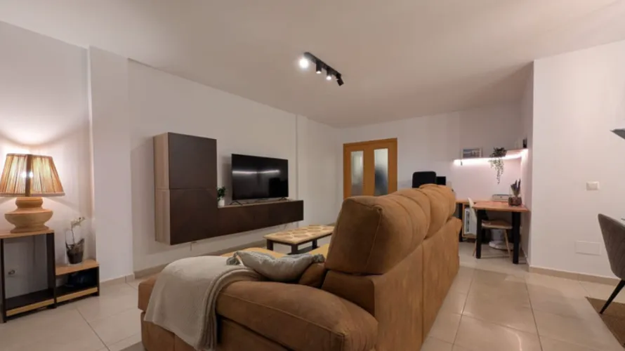 Apartamento de 3 dormitorios en Nueva Andalucía, Spain No. 628 № 6