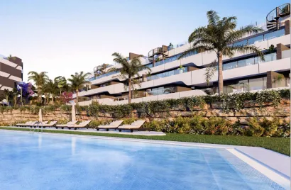 Apartamento de 3 dormitorios en Estepona, Spain No. 213