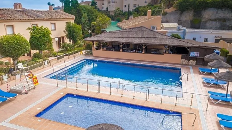 Apartamento de 2 dormitorios en La Cala De Mijas, Spain No. 394 № 19