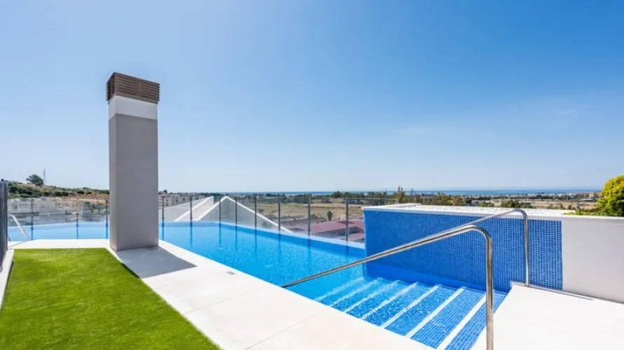 Apartamento de 3 dormitorios en Nueva Andalucía, Spain No. 722 № 27