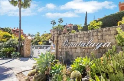 Apartamento de 2 dormitorios en Estepona, Spain No. 447