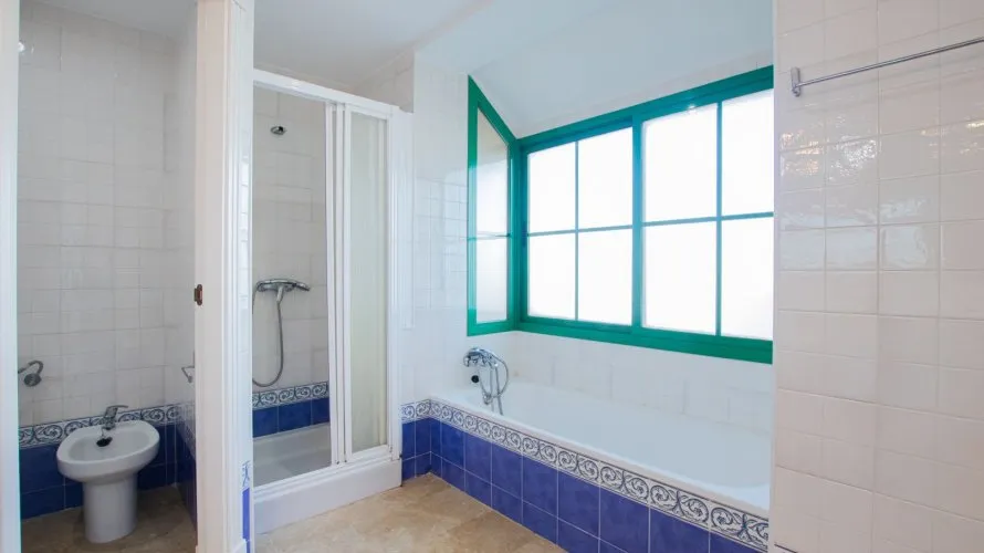 Dúplex de 3 dormitorios en Casares, Spain No. 279 № 18