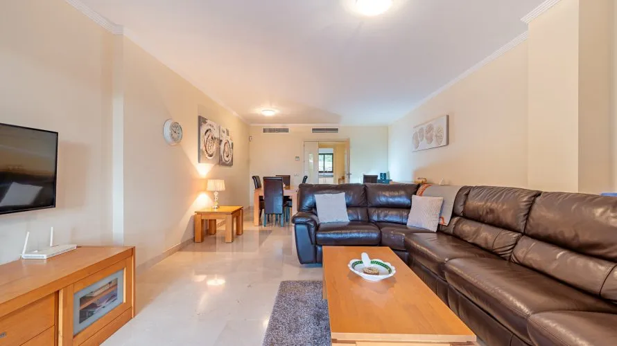 Apartamento de 2 dormitorios en Casares, Spain No. 304 № 13