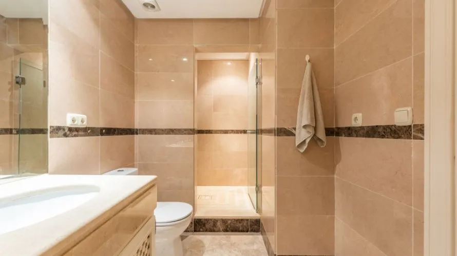 Apartamento de 3 dormitorios en Nueva Andalucía, Spain No. 361 № 14