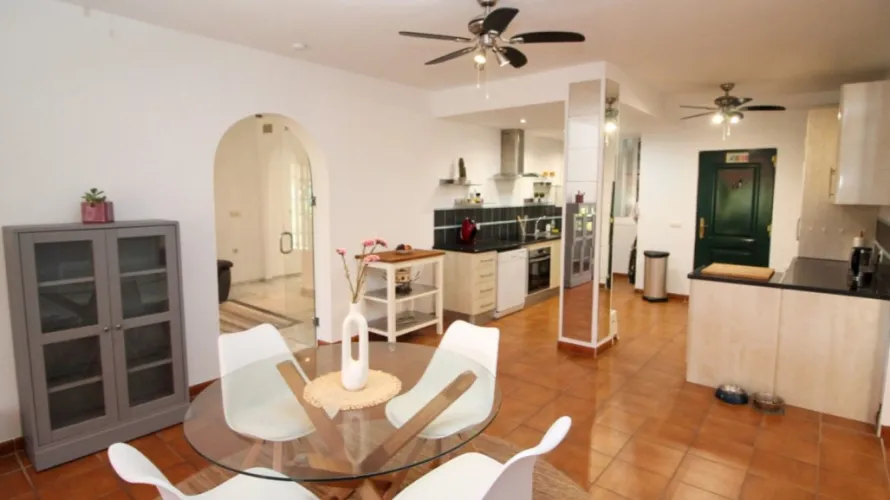 Apartamento de 3 dormitorios en Mijas Costa, Spain No. 729 № 8