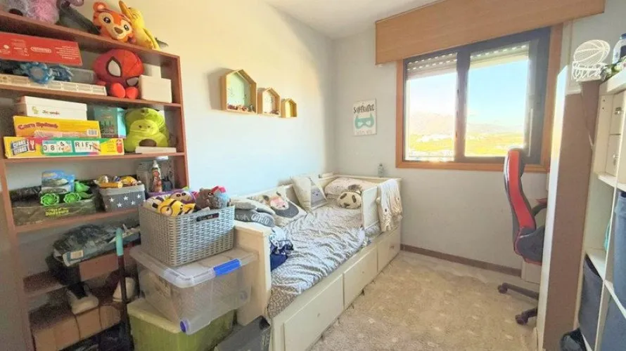 Apartamento de 3 dormitorios en Manilva, Spain No. 576 № 3