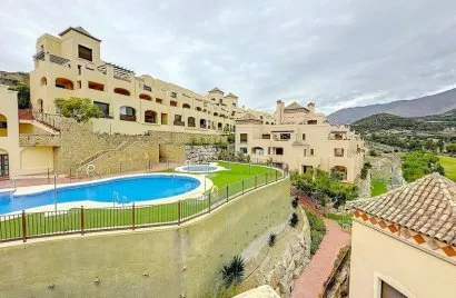 Dúplex de 3 dormitorios en Estepona, Spain No. 497