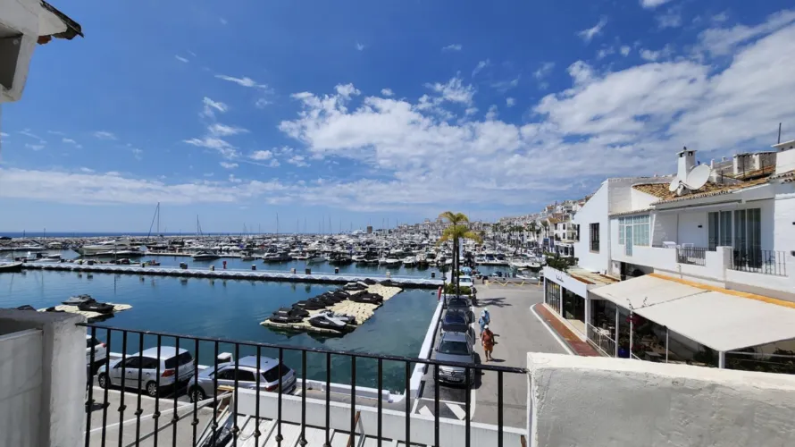 Apartamento de 1 dormitorio en Marbella, Spain No. 767 № 14