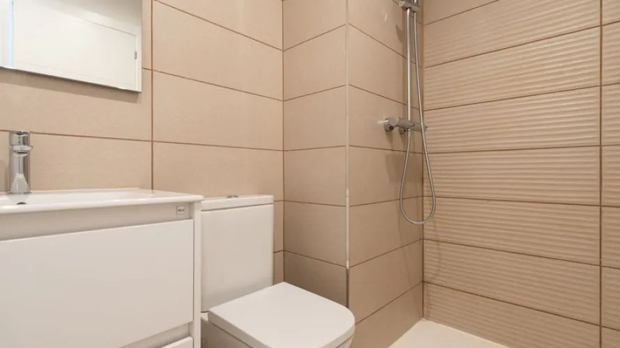 Apartamento de 2 dormitorios en Estepona, Spain No. 637 № 19