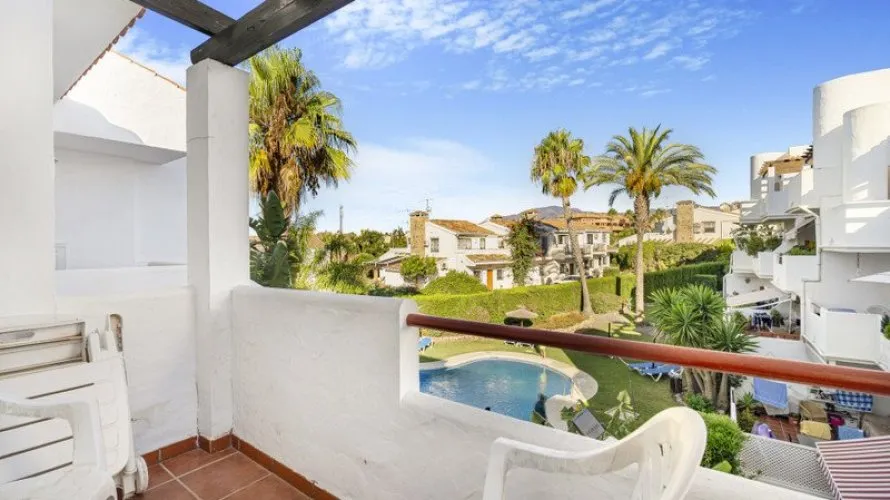 Ático de 2 dormitorios en Estepona, Spain No. 681 № 10