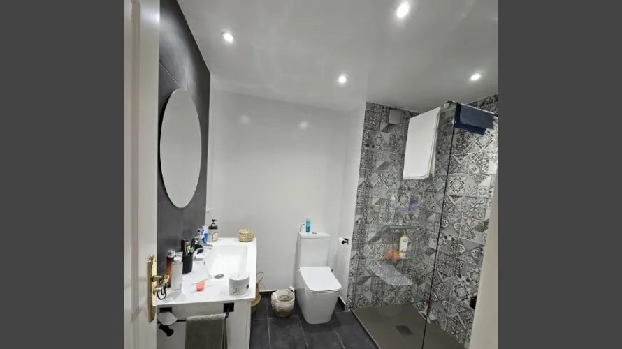 Apartamento de 2 dormitorios en Marbella, Spain No. 727 № 9