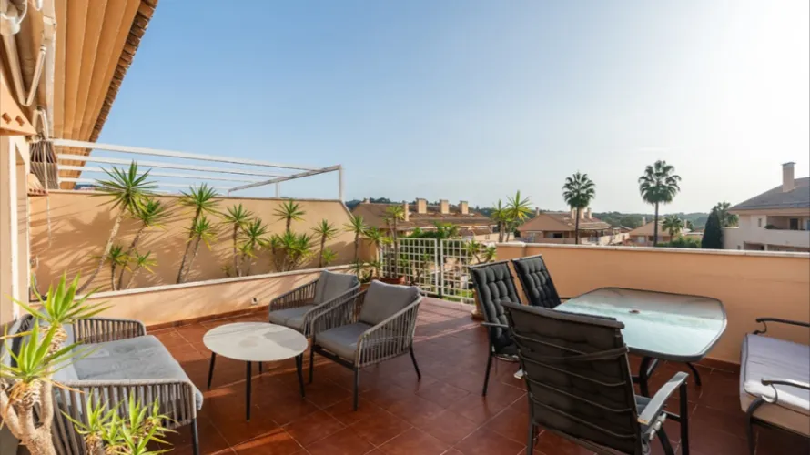 Dúplex de 2 dormitorios en Marbella, Spain No. 753 № 17