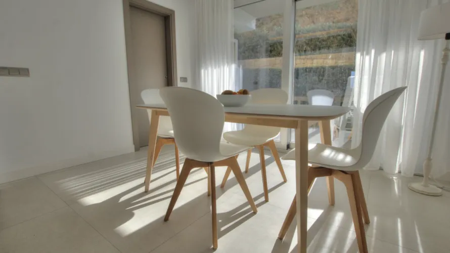 Apartamento de 2 dormitorios en Mijas Costa, Spain No. 496 № 8