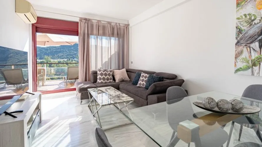 Dúplex de 2 dormitorios en Benahavís, Spain No. 646 № 6