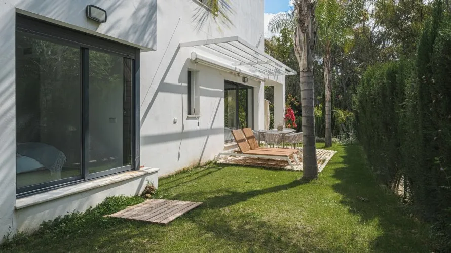 Apartamento de 3 dormitorios en Marbella, Spain No. 182 № 6