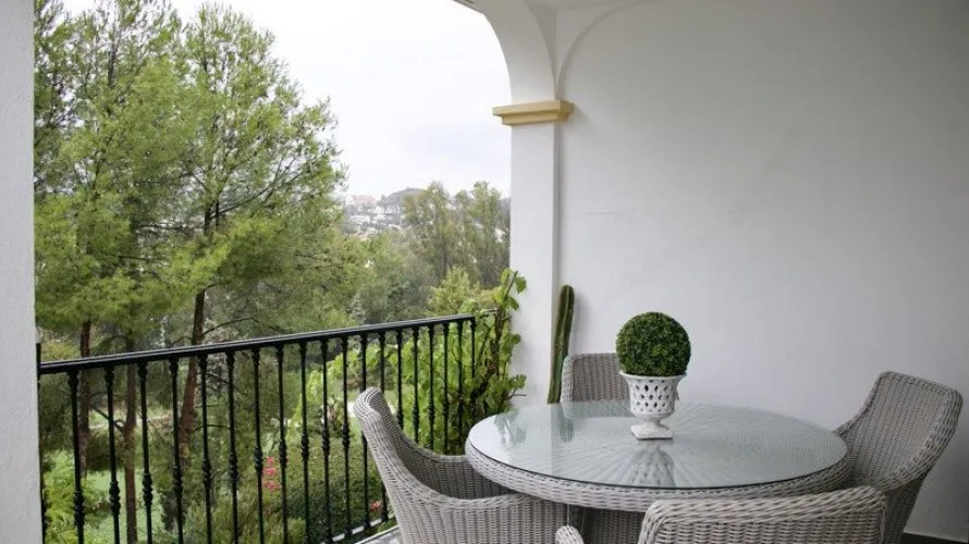 Apartamento de 2 dormitorios en Marbella, Spain No. 585 № 14