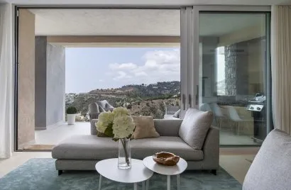 Apartamento de 2 dormitorios en Benahavís, Spain No. 346