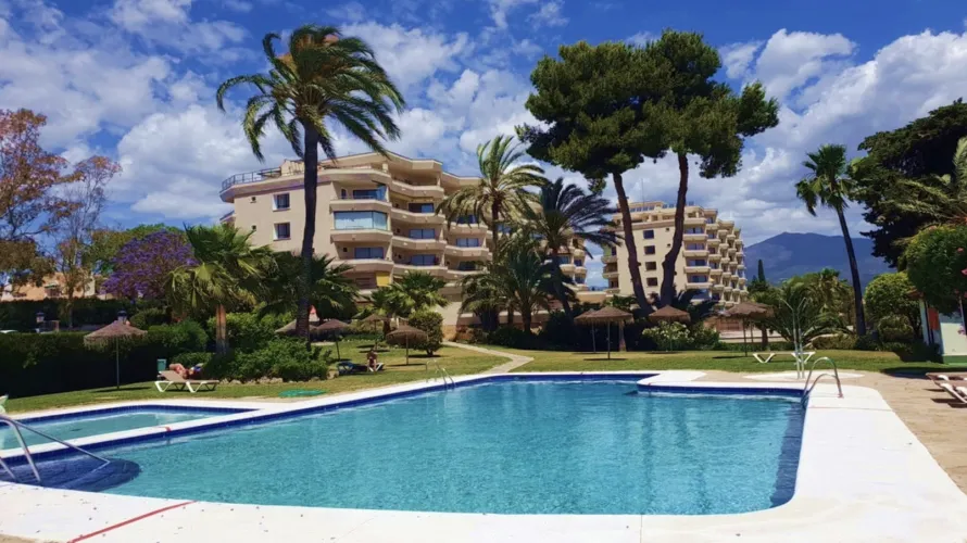 Apartamento de 2 dormitorios en Benahavís, Spain No. 449